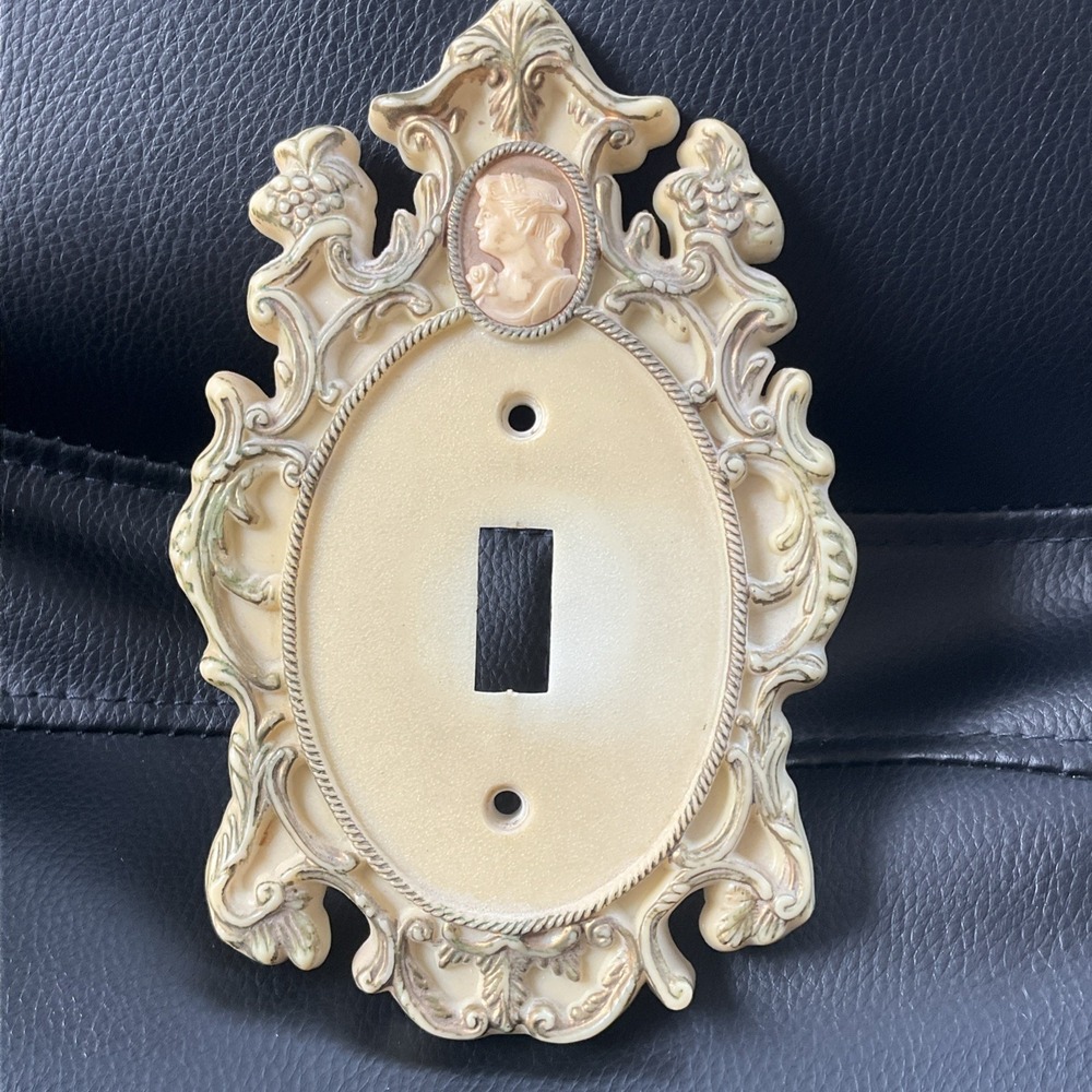 Vintage Cameo Ornate Victorian Light Switch Wall Plate Cover 6-1/4 x 4" Plastic - Picture 5 of 10